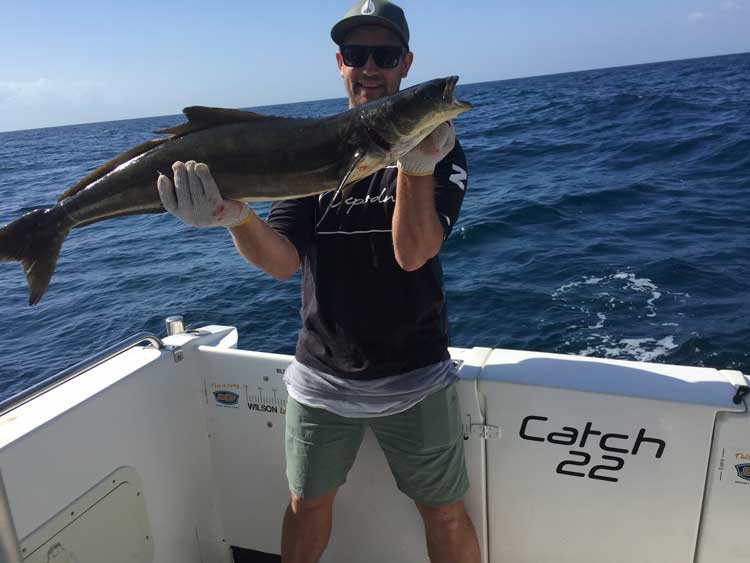 Read more about the article Deep sea fishing Co. Noosa aboard CATCH 22 fishing Noosa
