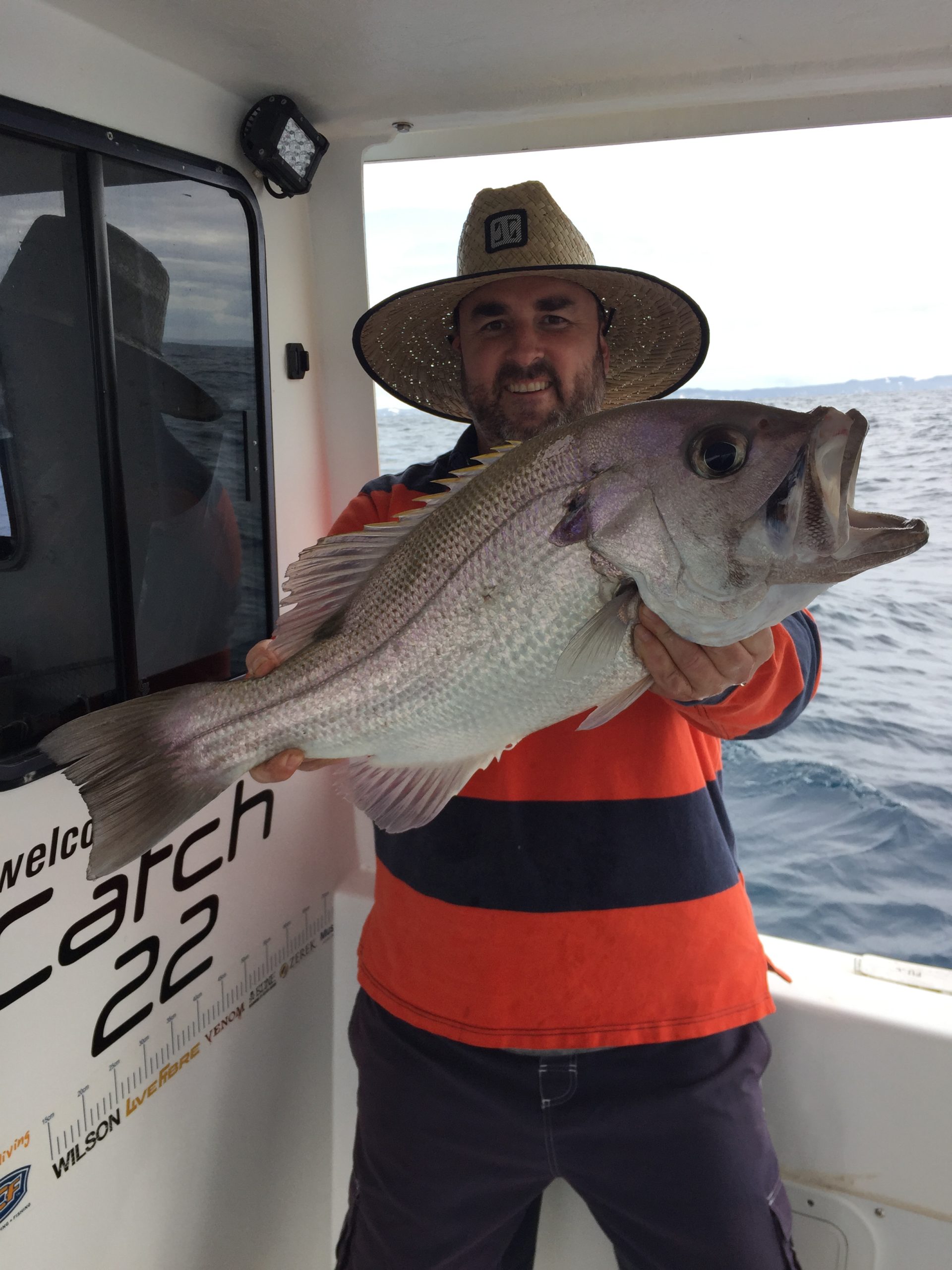 Read more about the article CATCH 22 offshore fishing charter report in Noosa snapper and Pearlie closure but fishing is still good !!!!!